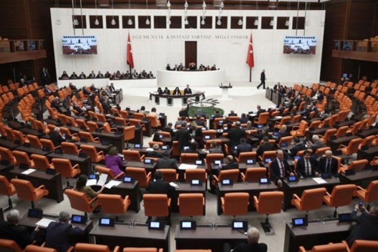 TBMM'de '&ccedil;ocuk gelin' tartışması