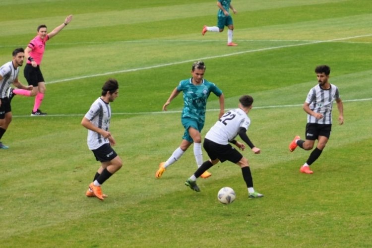 Nil&uuml;fer Belediye FSK, Akhisar Demirspor karşısında galip geldi