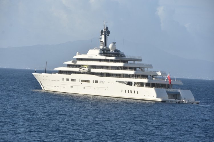 Rus iş insanı Abramovi&ccedil;'in dev yatı Bodrum'da
