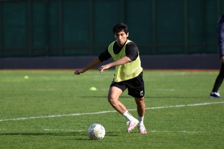 Manisa FK, Tuzlaspor ma&ccedil;ı hazırlıklarını s&uuml;rd&uuml;rd&uuml;