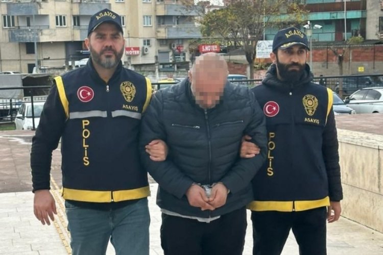 Edirne'de minib&uuml;ste teşhircilik yapan şahıs tutuklandı