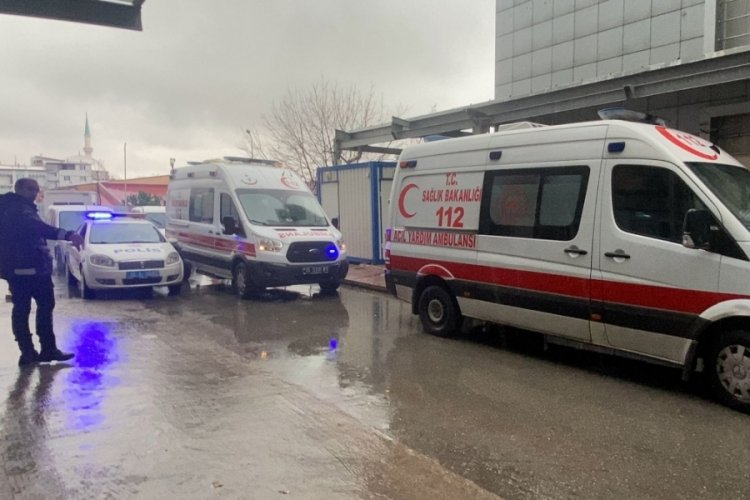 Bursa'da park kavgasında silahlı &ccedil;atışma: 2 yaralı