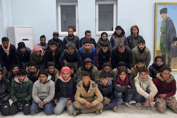 Şanlıurfa'da 88 d&uuml;zensiz g&ouml;&ccedil;men yakalandı