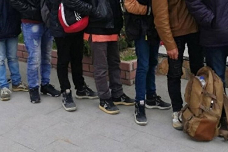 Bitlis'te 130 d&uuml;zensiz g&ouml;&ccedil;men yakalandı