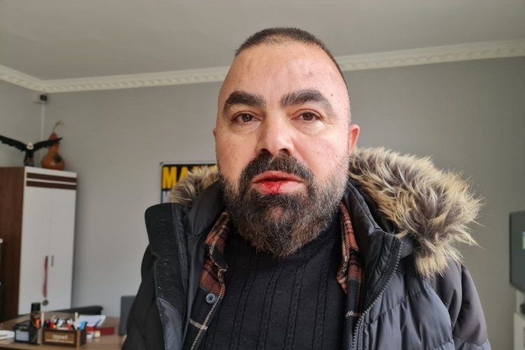 Tekirdağ'da CHP'li y&ouml;neticiden gazeteciye yumruklu saldırı kamerada