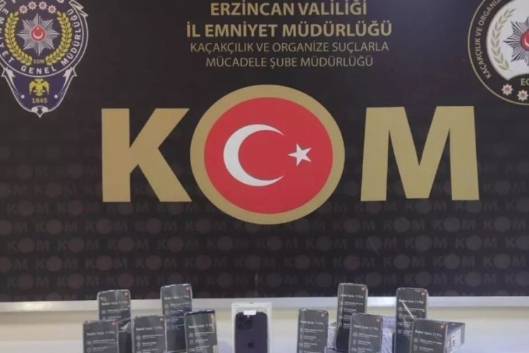 Erzincan'da bir ara&ccedil;ta 11 adet ka&ccedil;ak cep telefonu ele ge&ccedil;irildi