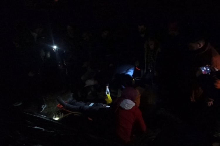 Konya'da kontrolden &ccedil;ıkan otomobil takla attı: 2 yaralı