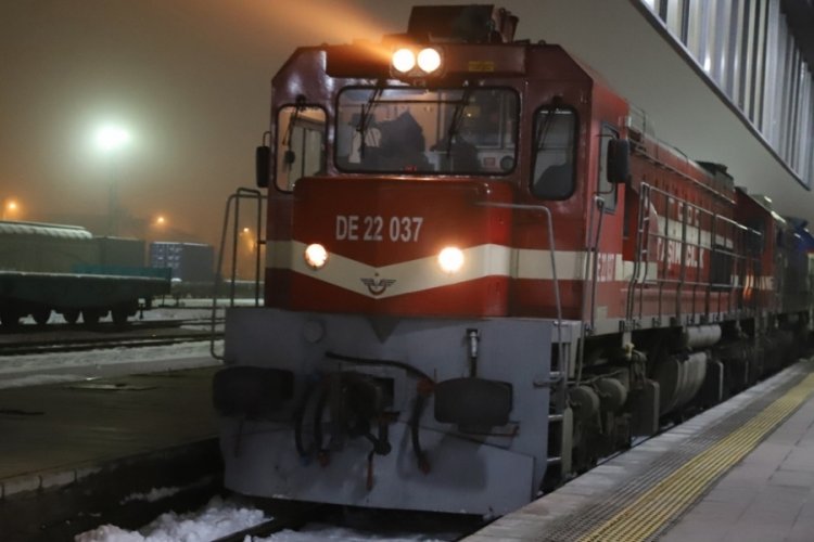 "Turistik Doğu Ekspresi" Kars'ta coşkuyla karşılandı