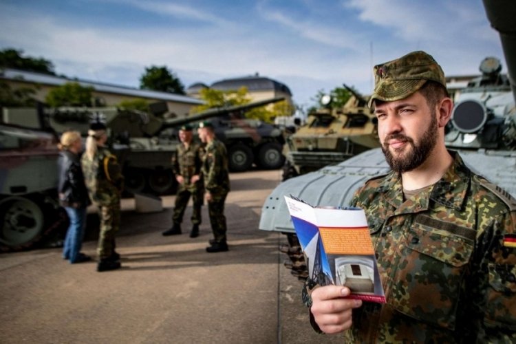 Alman ordusu NATO i&ccedil;in yetersiz kaldı