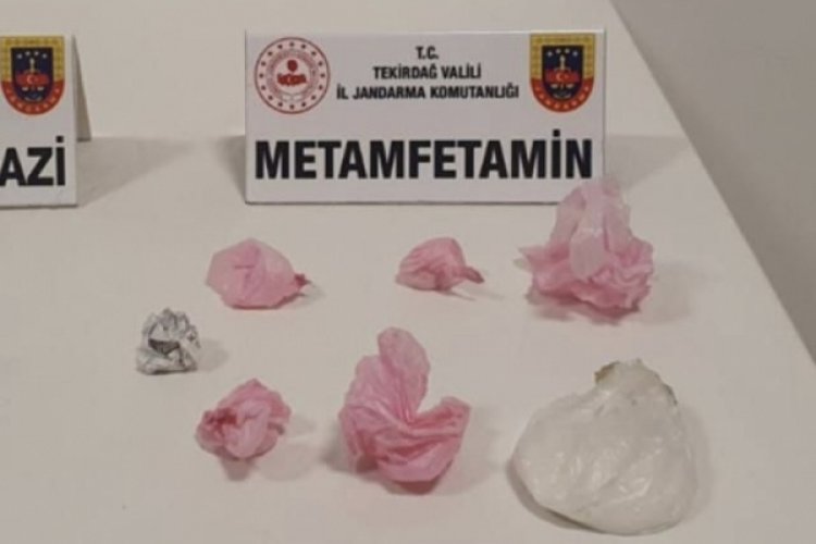Tekirdağ'da uyuşturucu ele ge&ccedil;irilen ara&ccedil;taki 2 zanlı tutuklandı