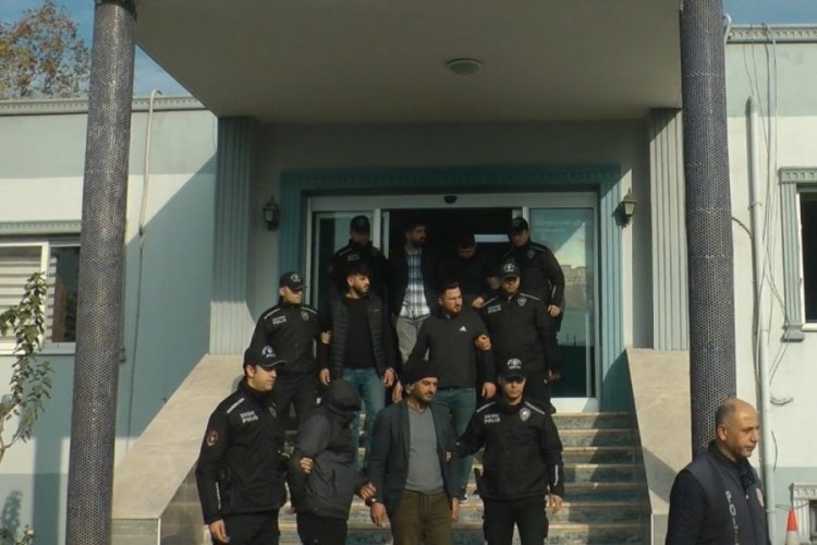 Mersin'de kara yolunda yapılan kavgada 13 ş&uuml;pheli yakalandı