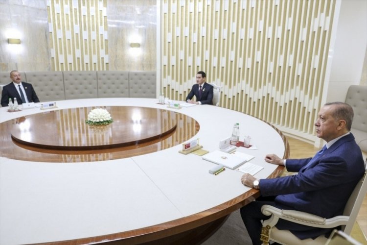 Cumhurbaşkanı Erdoğan T&uuml;rkmen ve Azeri mevkidaşları ile bir araya geldi