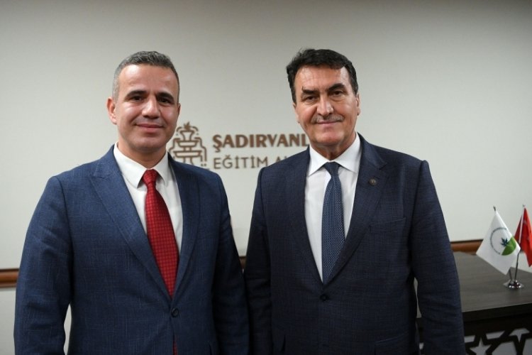 Bursa'da Şadırvanlı Han'da jeopolitik konferans