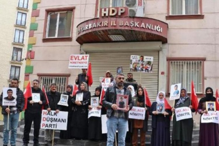 Diyarbakır'daki evlat n&ouml;betinde aile sayısı 342 oldu