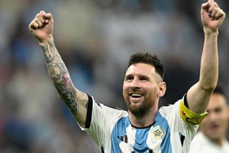 Messi ve Mbappe D&uuml;nya Kupası i&ccedil;in karşı karşıya geliyor