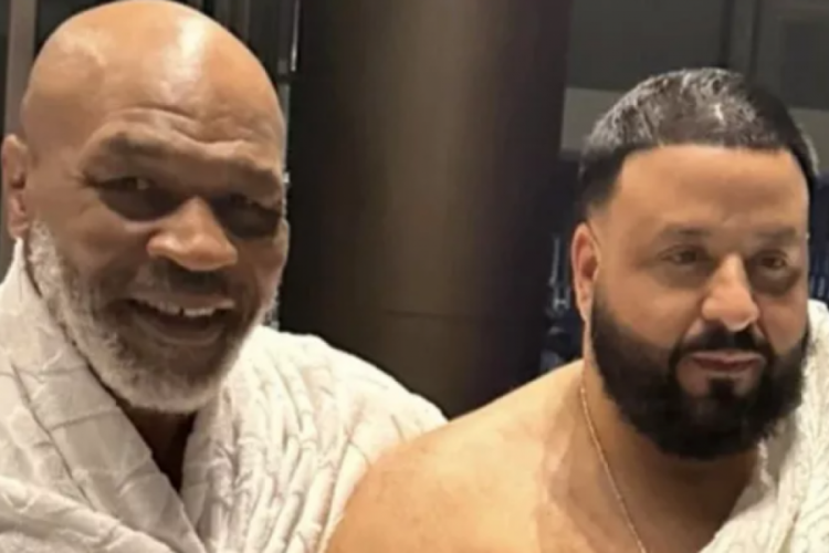 Mike Tyson, &uuml;nl&uuml; DJ Khaled ile umre yaptı