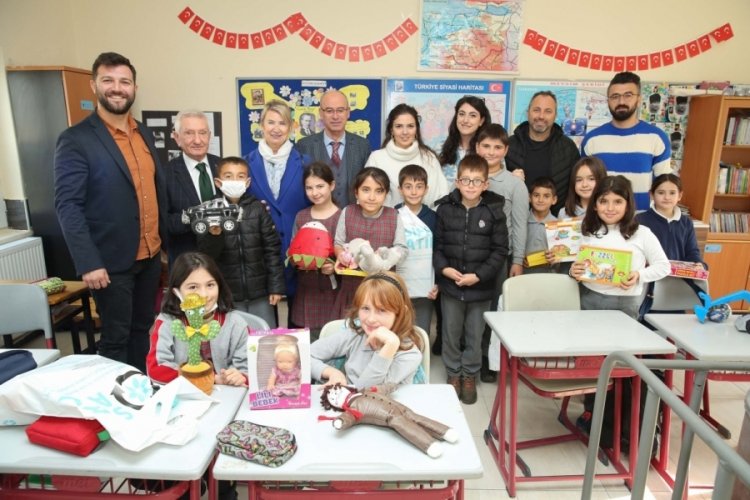 Bursa'da Gezici Oyuncak Evi projesi hayata ge&ccedil;irildi