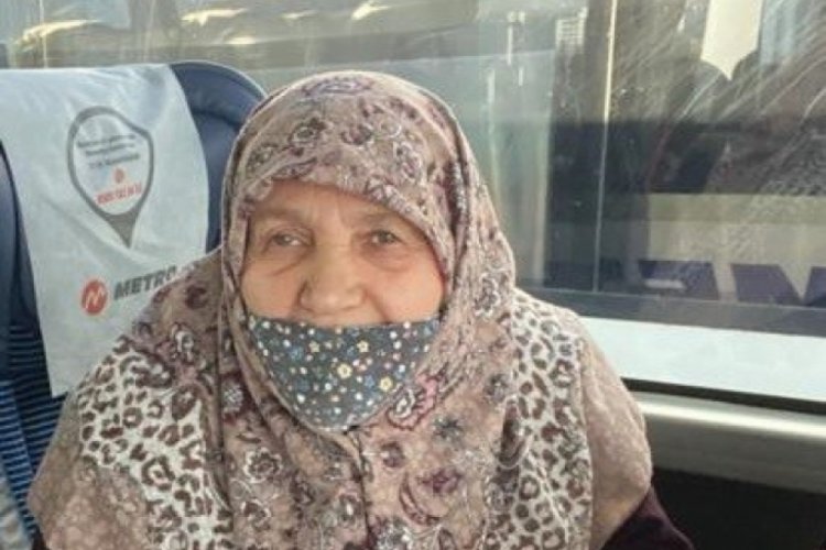 Otomobilin &ccedil;arptığı yaşlı kadın hayatını kaybetti