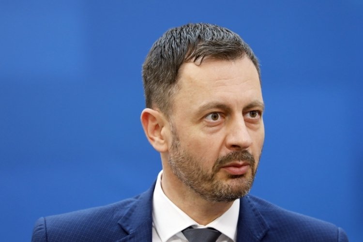 Slovakya'da h&uuml;k&uuml;met d&uuml;şt&uuml;