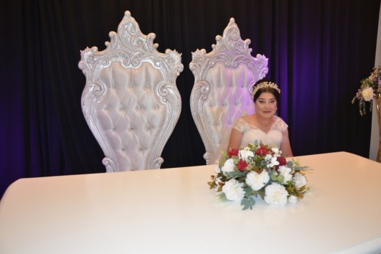 Bu d&uuml;ğ&uuml;nde tek eksik olan damat