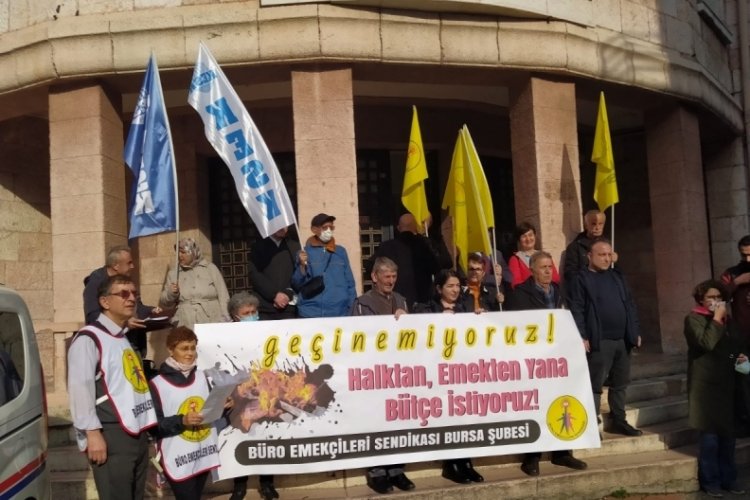 KESK-BES Bursa'dan a&ccedil;ıklama: Toplum yoksullukla m&uuml;cadele ediyor