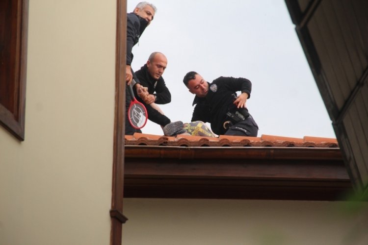 Antalya'da apart işletmecisinin 2.5 yıldır yüzünü görmediği turist çatıdan  çıktı - Bursada Bugün - Bursa bursa haber bursa haberi bursa haberleri Bursa