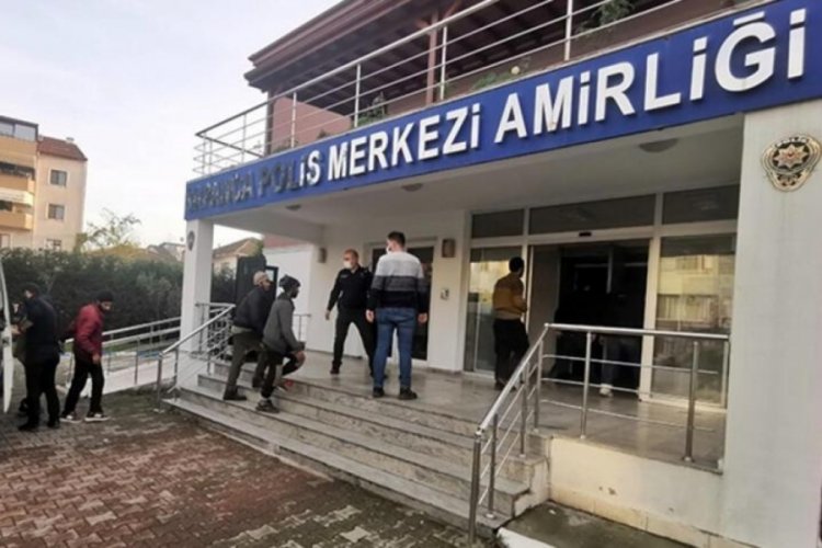 Sakarya'da 44 ka&ccedil;ak g&ouml;&ccedil;men yakalandı!