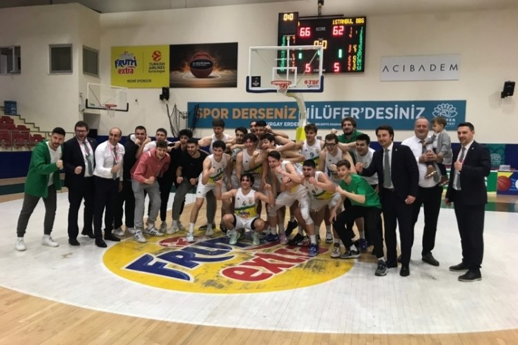Pilot Timsah evinde u&ccedil;tu!