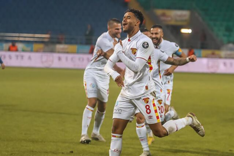 G&ouml;ztepe, &Ccedil;aykur Rizespor'u mağlup etti