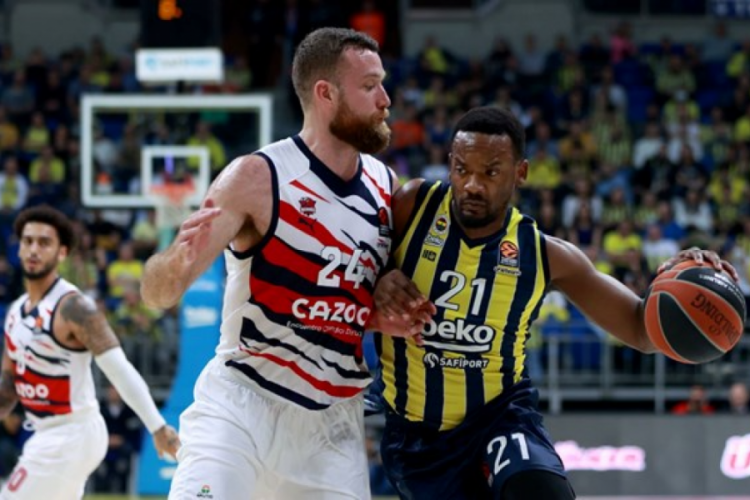 Fenerbah&ccedil;e Beko evinde yenildi!