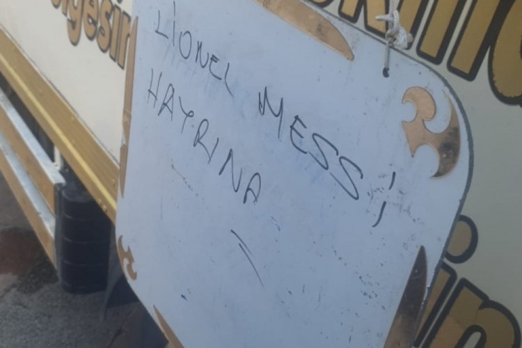 Bursa'da Messi'nin gol atması i&ccedil;in 2 bin kişilik lokma dağıttırdı