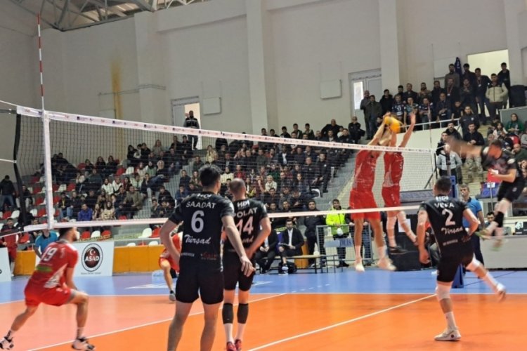 Efeler Ligi: T&Uuml;RŞAD: 3 - Hekimoğlu Bursa: 0