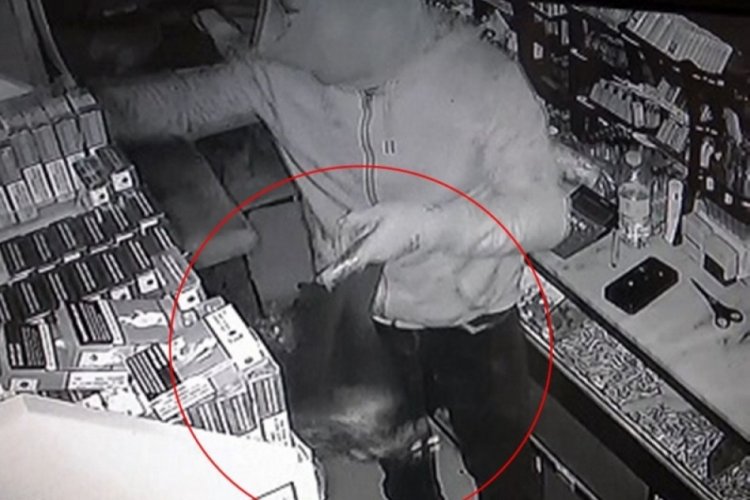 Elazığ'daki 100 bin TL'lik hırsızlık kameralara yakalandı