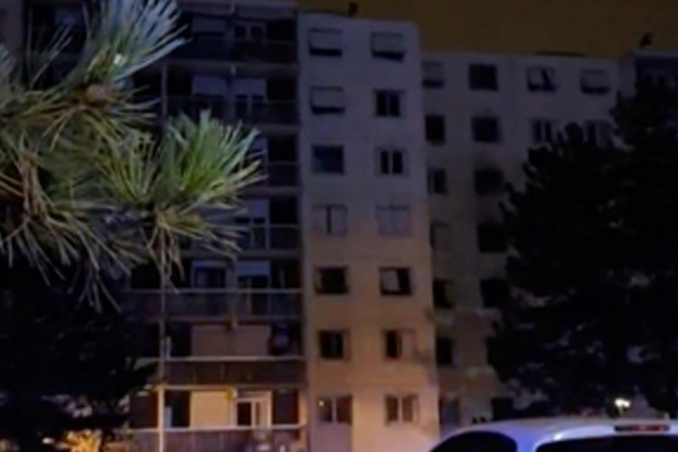 Fransa'daki apartman yangınında &ouml;lenlerin biri T&uuml;rk