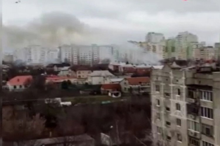 Rusya'nın Ukrayna sınırındaki Belgorod kentine roket d&uuml;şt&uuml;: 1 &ouml;l&uuml;, 8 yaralı