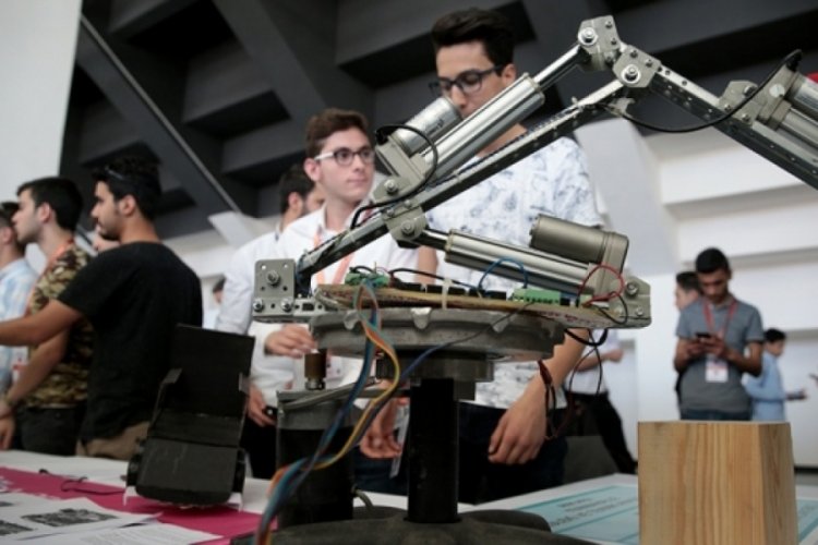 Uluslararası MEB Robot Yarışması'nın 15'incisi, bu yıl Bursa'da yapılacak