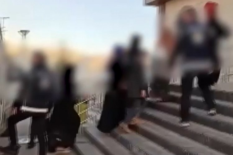 Gaziantep'te 22 d&uuml;zensiz g&ouml;&ccedil;men yakalandı
