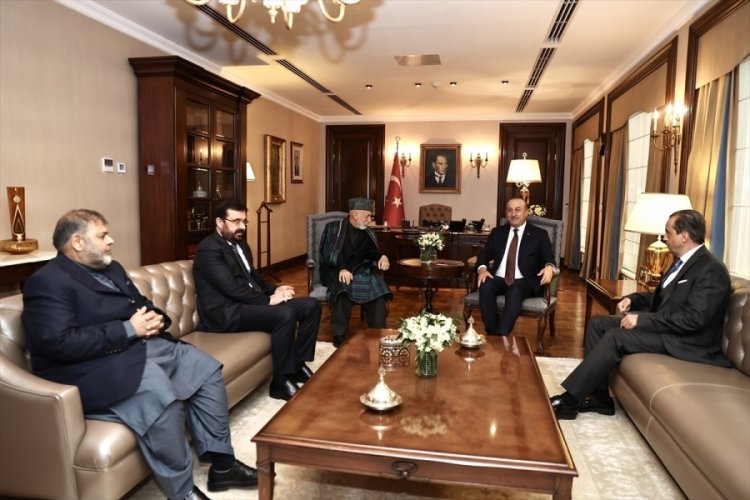 Bakan &Ccedil;avuşoğlu, eski Afganistan Cumhurbaşkanı Karzai ile bir araya geldi