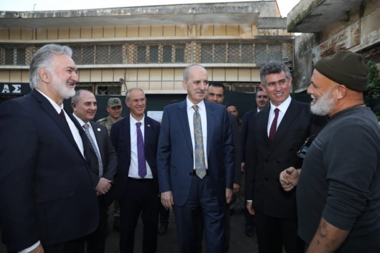 AK Parti Genel Başkan Vekili Kurtulmuş, Kapalı Maraş'ı ziyaret etti
