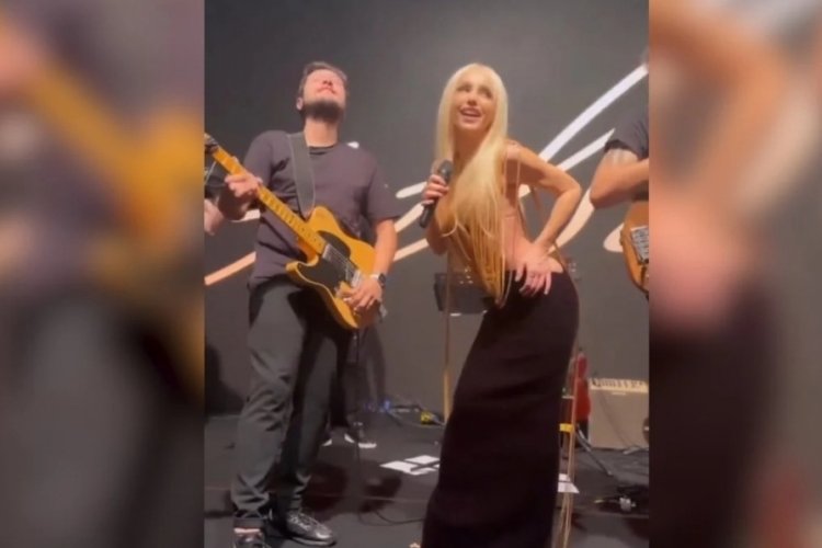 G&uuml;lşen aylar sonra sahne aldı