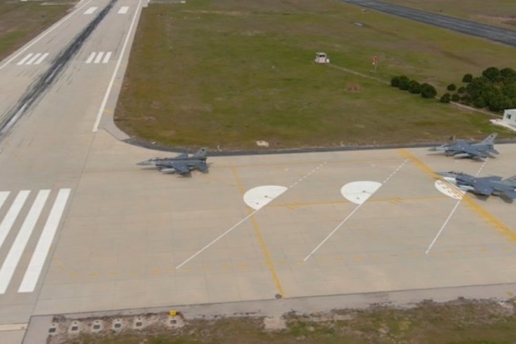 Yunan jetlerinden F-16 u&ccedil;aklarımıza taciz