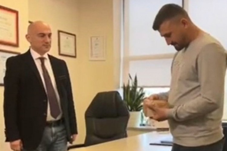 İstanbul'da kuryenin yola d&uuml;ş&uuml;rd&uuml;ğ&uuml; paranın bir kısmı bulundu