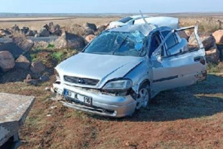 Şanlıurfa'da takla atan otomobil devrildi: 1 &ouml;l&uuml;, 5 yaralı