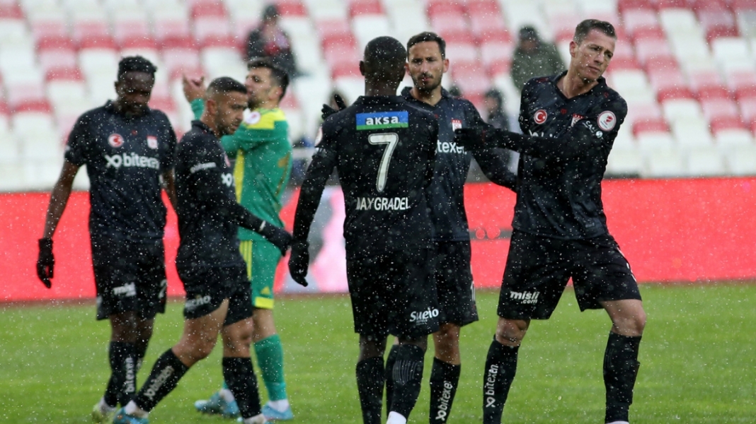 Sivasspor kupada adını son 16'ya yazdırdı