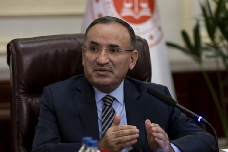 Adalet Bakanı Bozdağ'dan "CMK Asgari &Uuml;cret Tarifesi" a&ccedil;ıklaması