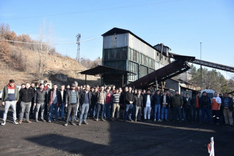 &Ccedil;orum'da k&ouml;m&uuml;r ocağı kapatıldı, 125 maden iş&ccedil;isi işsiz kaldı