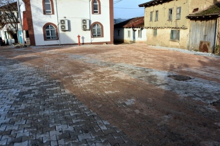 Bursa Yenişehir'de 61 kırsal mahallede &ccedil;alışmalar s&uuml;r&uuml;yor