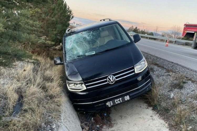 Nazilli Belediye Başkanı K&uuml;rşat Engin &Ouml;zcan, kaza yaptı