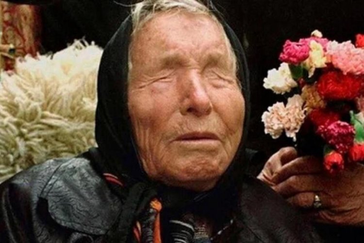 D&uuml;nyaca &uuml;nl&uuml; 3 kahinden 2023 kehanetleri!