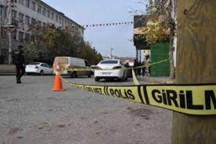 Şırnak'ta silahlı saldırıya uğrayan tır s&uuml;r&uuml;c&uuml;s&uuml; hayatını kaybetti